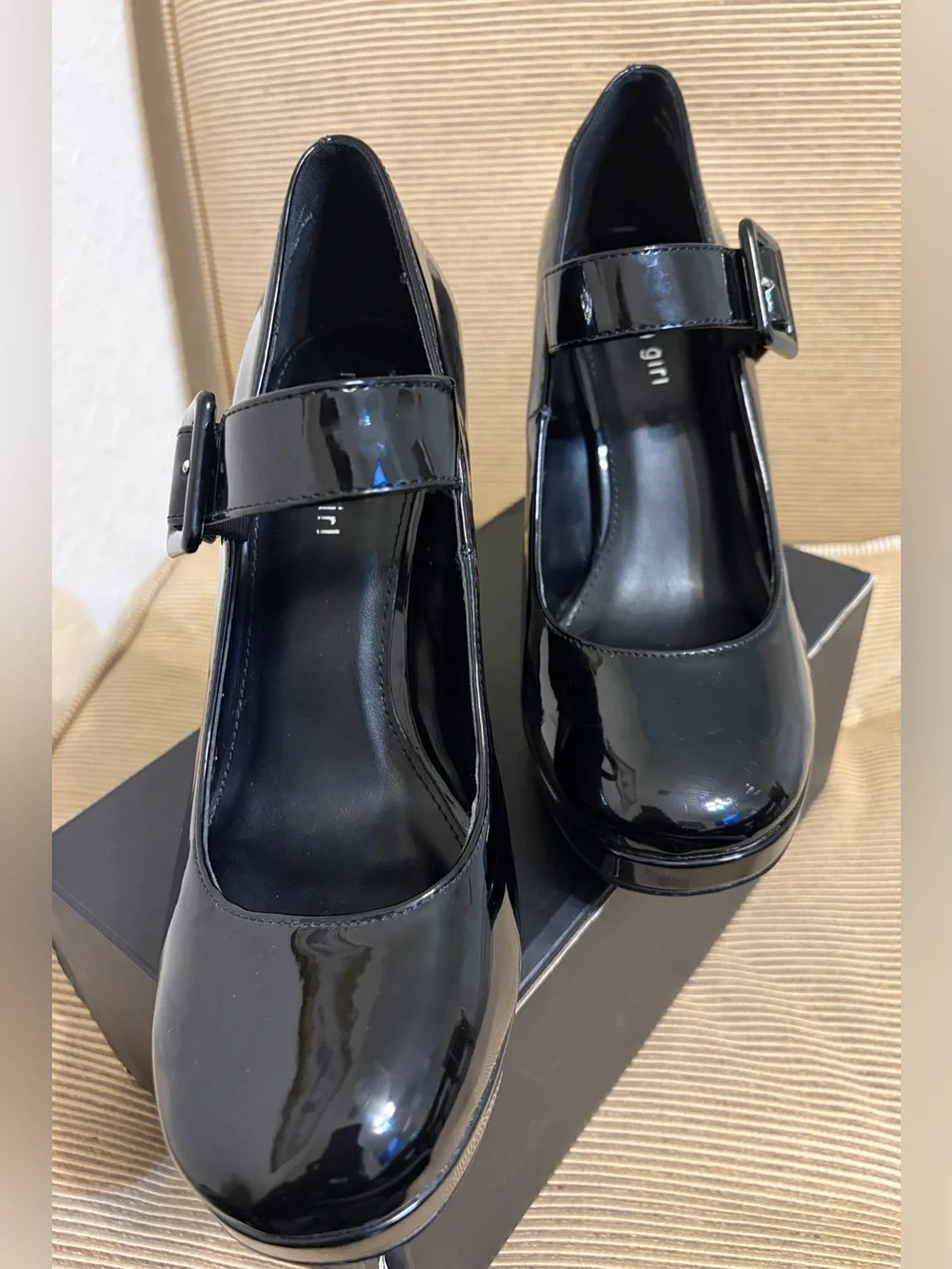 Madden Girl Women’s Ursulla Black Patent Leather Mary Jane Platform Pump, Size 8